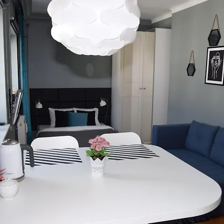 Be My Guest - Hoza - Pkin Super Centrum Metro Wi-fi Apartment Warsaw