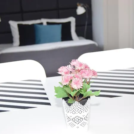 Be My Guest - Hoza - Pkin Super Centrum Metro Wi-fi * Warschau